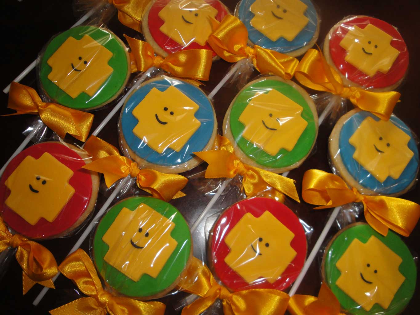 Decorated Cookies for Birthday Parties - 22