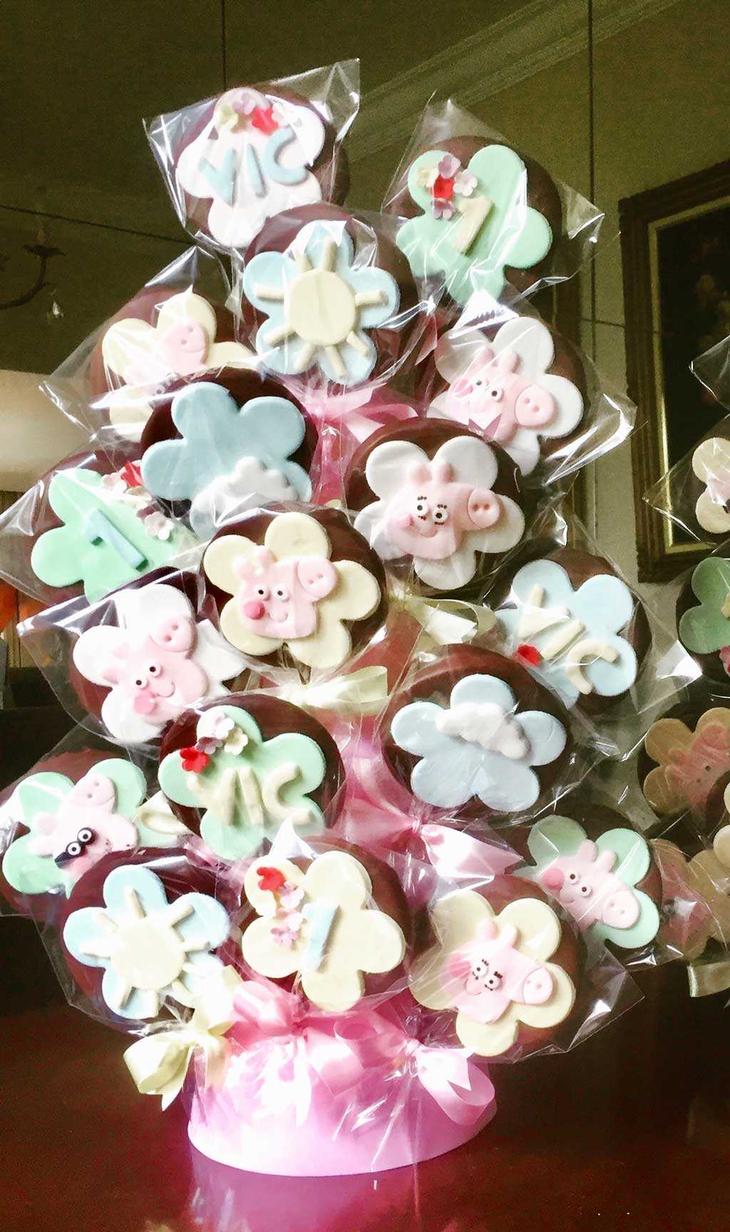 Decorated Cookies for Birthday Parties - 23