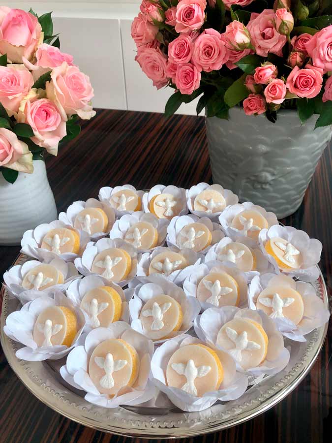 Bolos e Docinhos de Batizado - 10